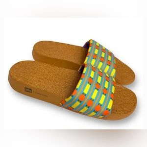 New Fitflop x Yinka Ilori Striped Slides Sandals Woman’s Size 10 Fitness Shoes